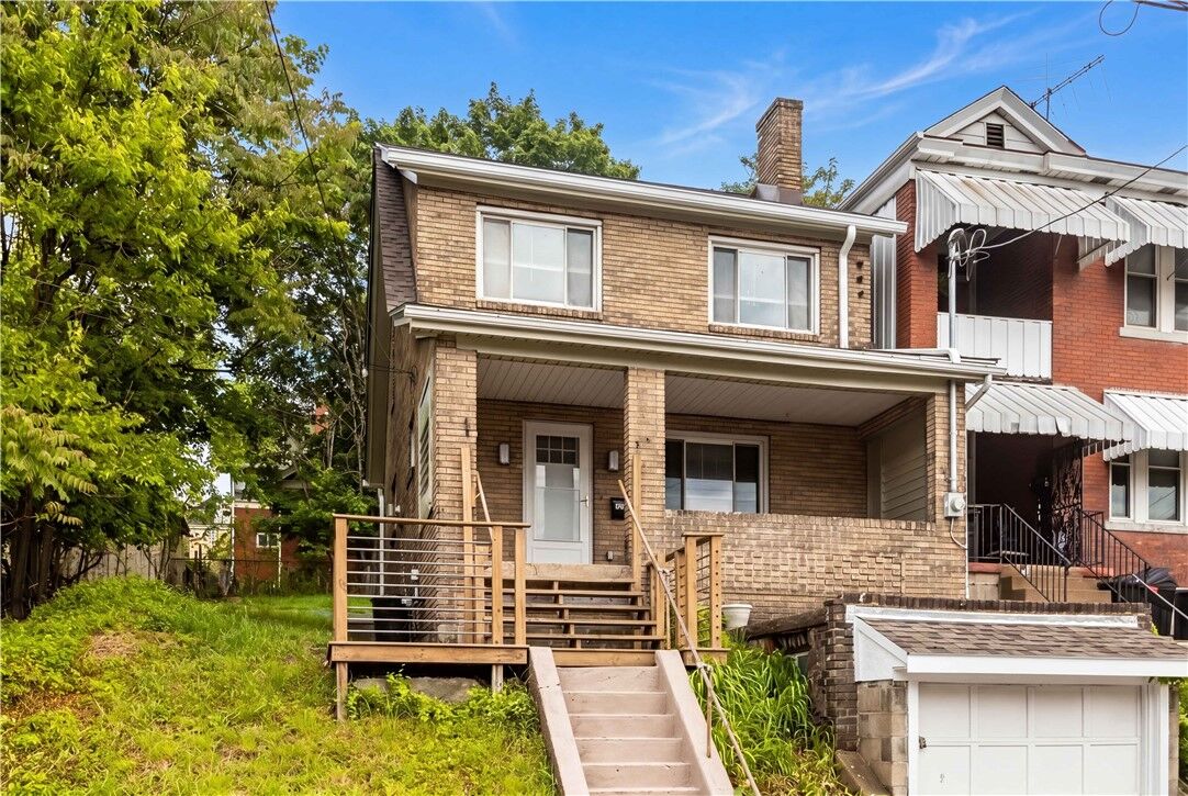 Property Photo: 427 Kingsboro St PA 15211
