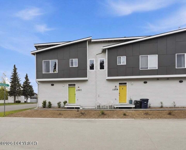 Property Photo:  1207 E 16th Avenue #1207  AK 99501 