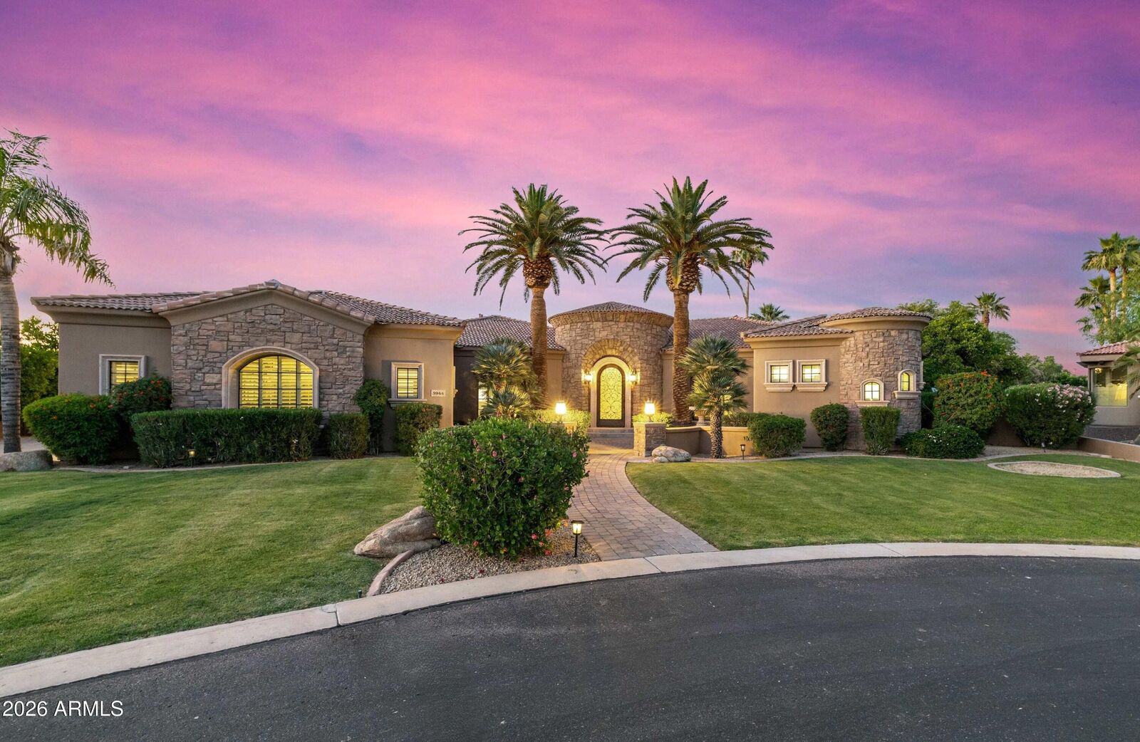 Property Photo:  3944 E Minton Circle  AZ 85215 