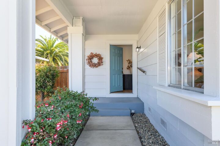 Property Photo:  1908 Caulfield Lane  CA 94954 