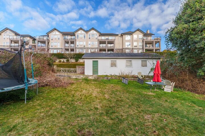 Property Photo: 33163 3rd Avenue BC V2V 1N8