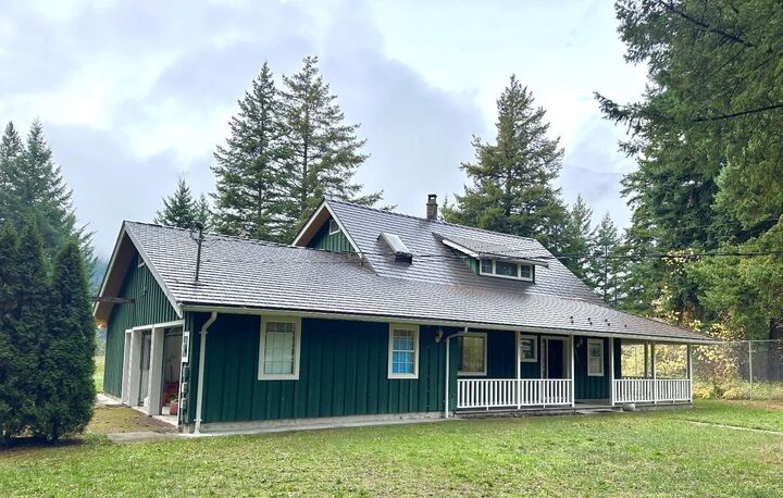 Property Photo: 50585 Slanzi Road BC V0K 1C0