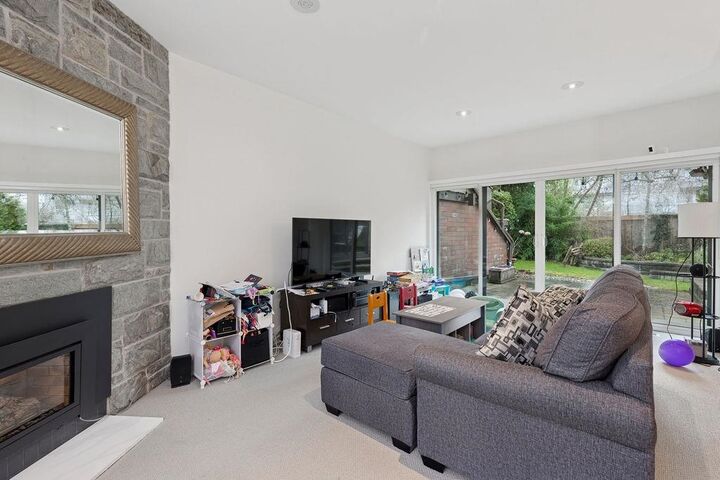 6605 Turnberry Crescent — photo 1