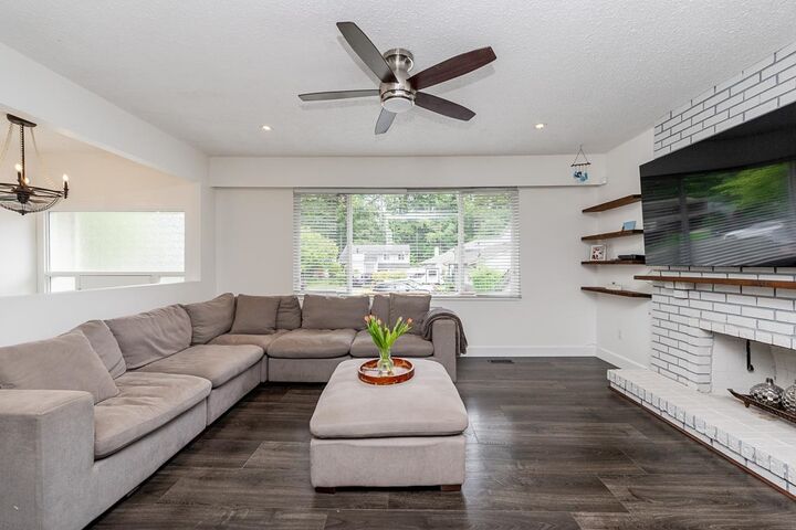 Property Photo: 11792 80A Avenue BC V4C 7T9