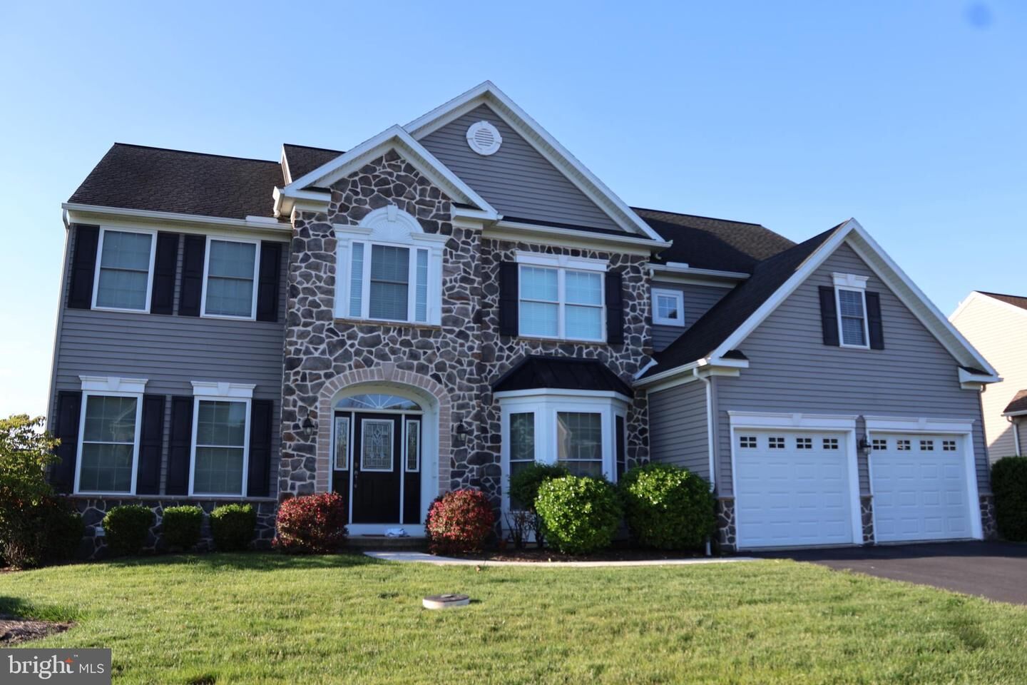 Property Photo:  289 Sweetwater Drive  PA 17078 