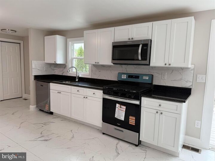 Property Photo: 656 Nottingham Drive NJ 08360