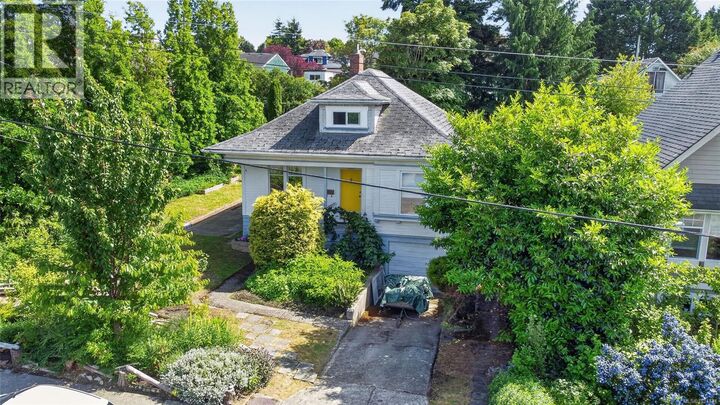 Property Photo:  1215 Queens Avenue  BC V8T 1N1 