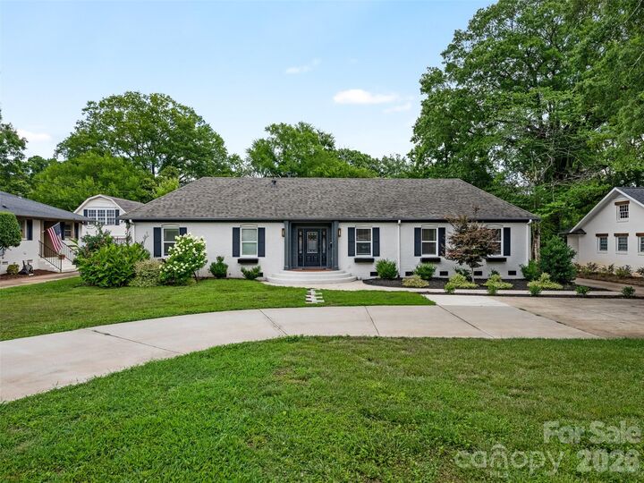 Property Photo:  3319 Providence Road  NC 28211 