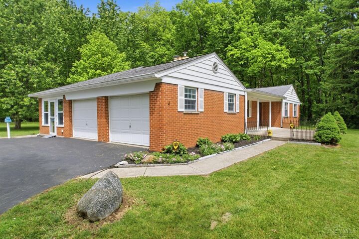 Property Photo: 2450 Crane Schoolhouse Road OH 45106