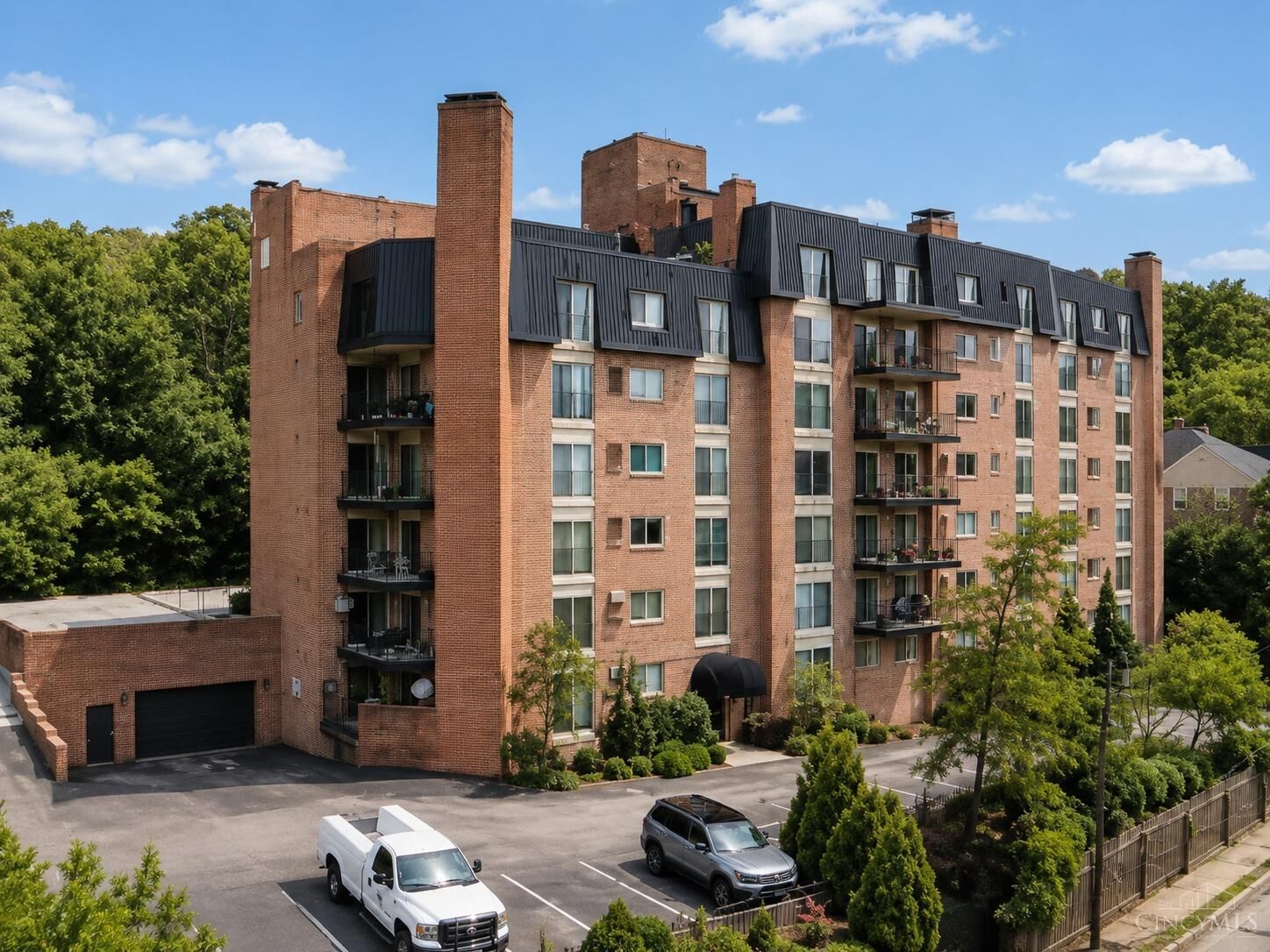 Property Photo:  880 Rue De La Paix  OH 45220 