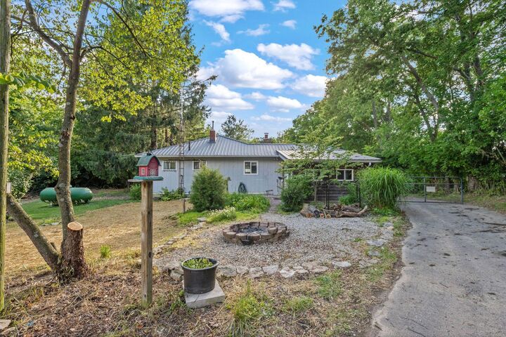Property Photo: 5025 Warrensburg Road OH 43015