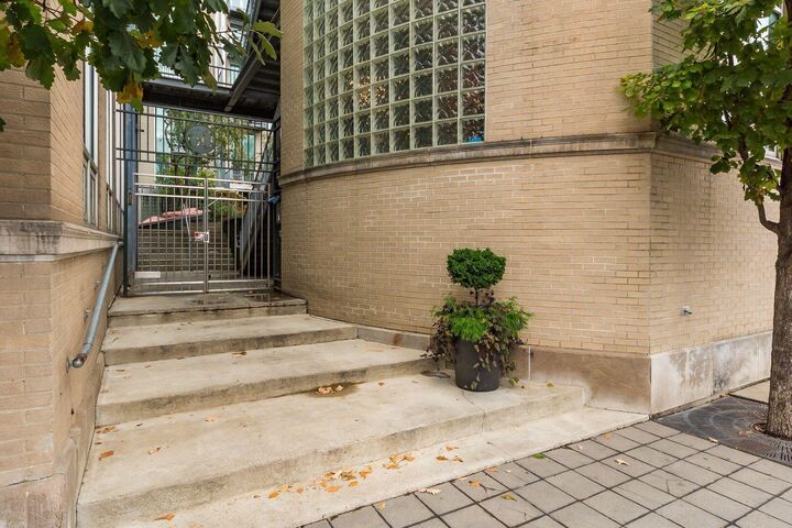 Property Photo: 60 E Spring Street OH 43215