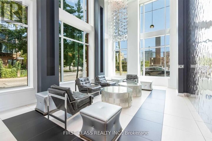 Property Photo: 220 George Street 907 ON M5A 2N1