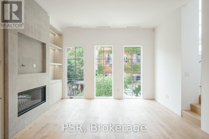 Property Photo:  381 Madison Avenue  ON M4V 2W7 