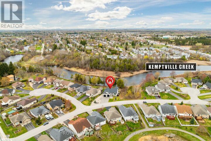 Property Photo:  51 Westerra Way  ON K0G 1J0 