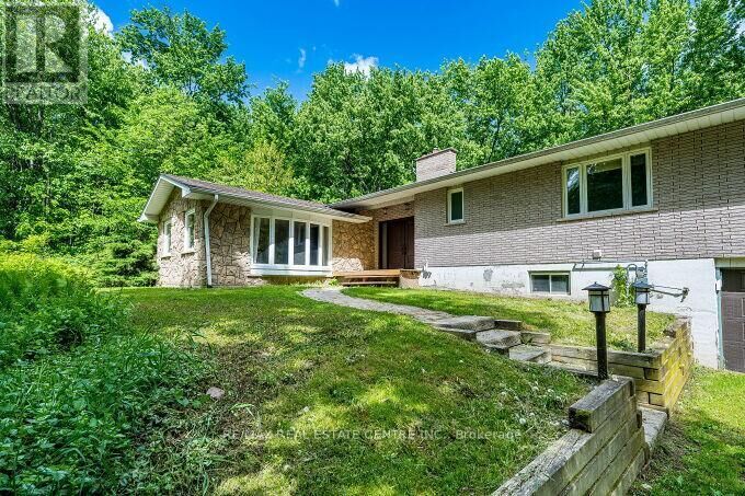 Property Photo: 563 6th Con Rd West Road ON L8B 1N2