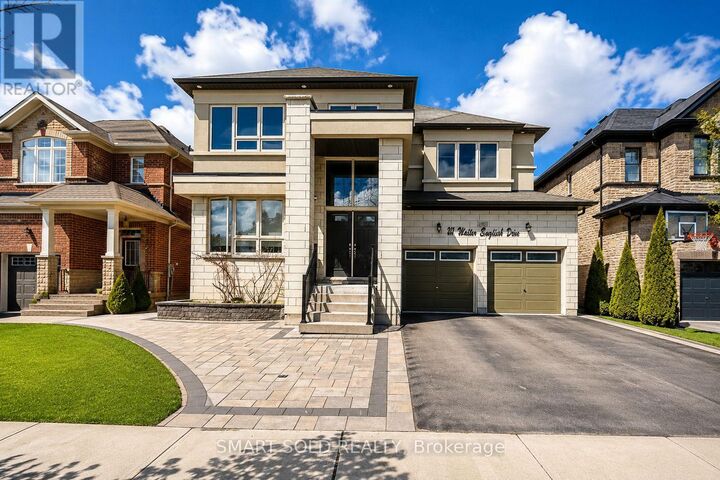Property Photo:  207 Walter English Drive  ON L9N 0R8 