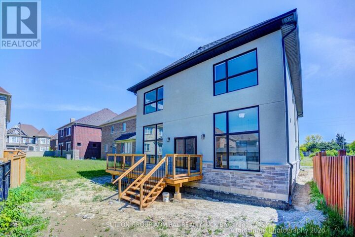 Property Photo:  26 Valleywest Road  ON L6P 4R5 