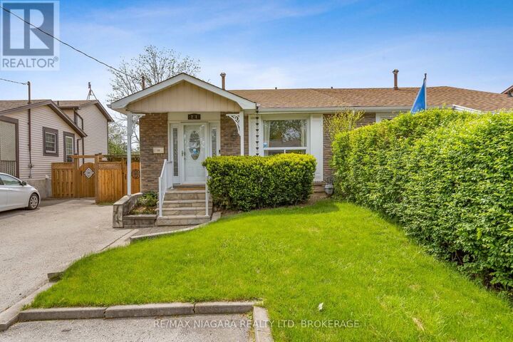 Property Photo: 21 Allan Drive ON L2N 5S4