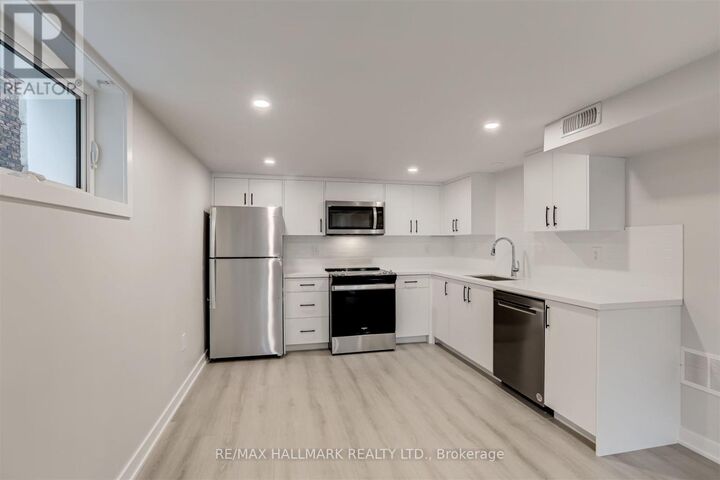 Property Photo:  979 Avenue Road Bsmt 1  ON M5P 2K9 