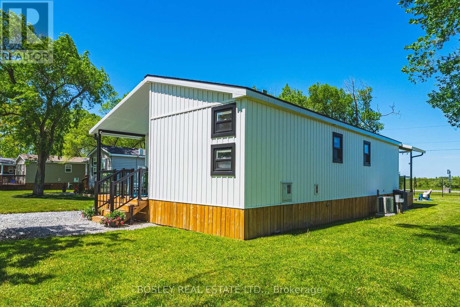 Property Photo: 1501 Line 8 Road 522 ON L0S 1L0