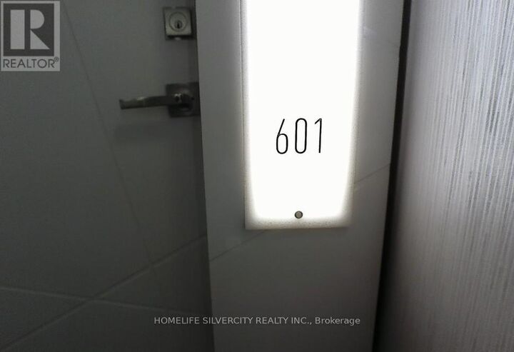 Property Photo: 12 York Street 601 ON M5J 0A9