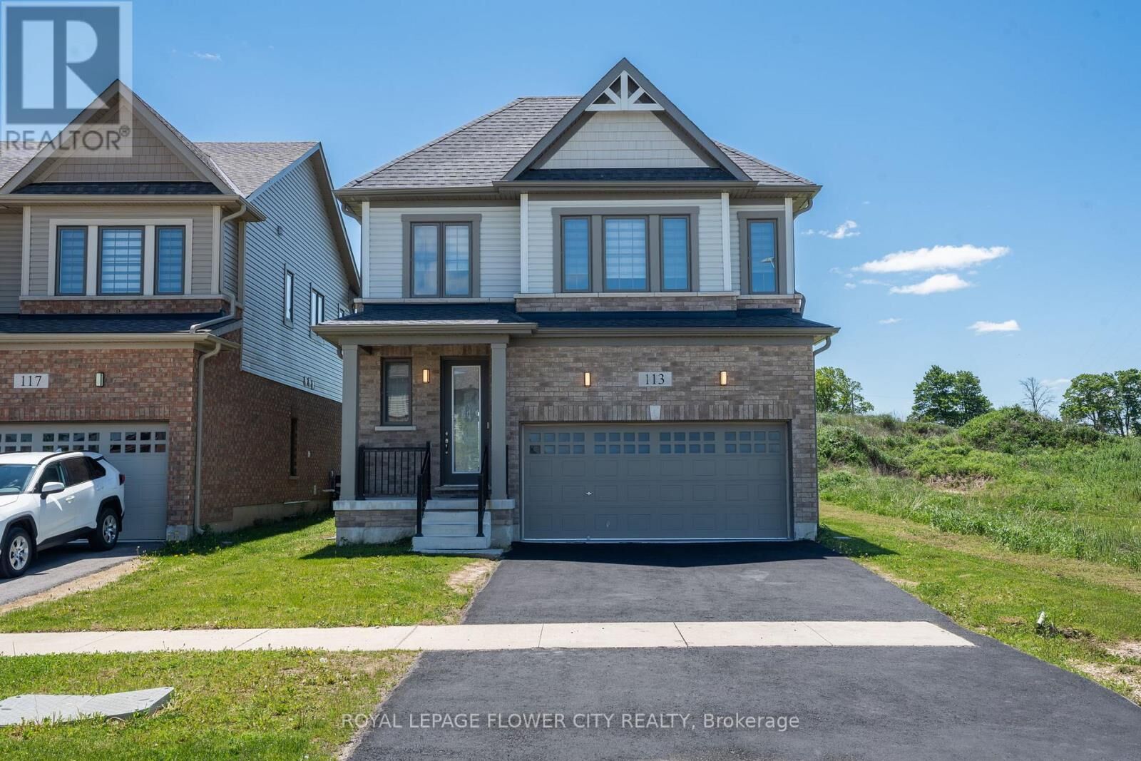 Property Photo: 113 Leslie Davis Street ON N0B 1E0