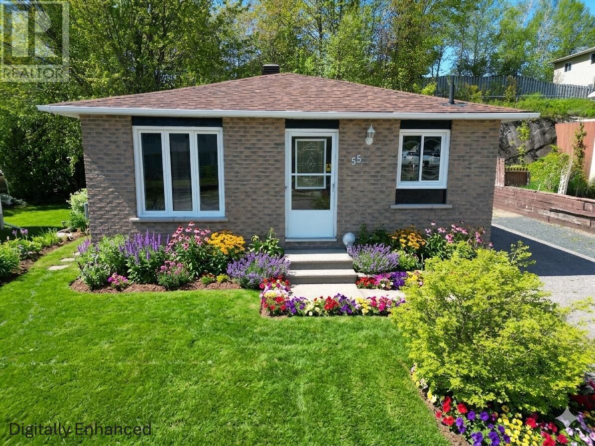 Property Photo: 55 Pearson Dr ON P5A 2X2