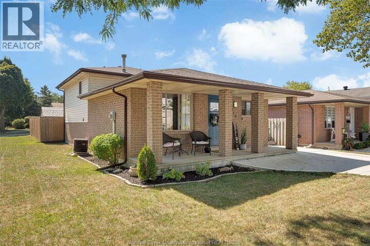 Property Photo:  4779 Theresa Place  ON N8T 3M8 