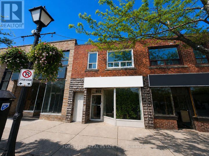 Property Photo: 247 Lakeshore Road East 3 ON L5G 1G8