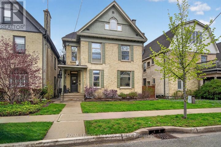 298 Hyman Street — photo 1