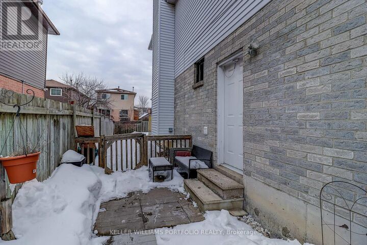 Property Photo:  97 Dobson Drive Lower Unit  ON L1S 5G1 