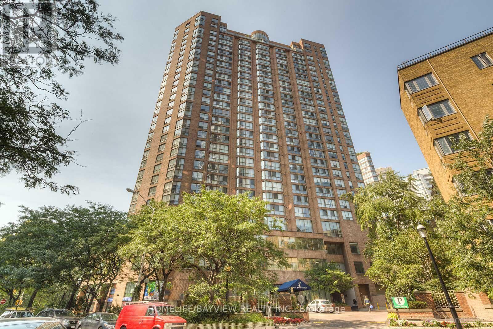 Property Photo: 44 St Joseph Street 607 ON M4Y 2W4