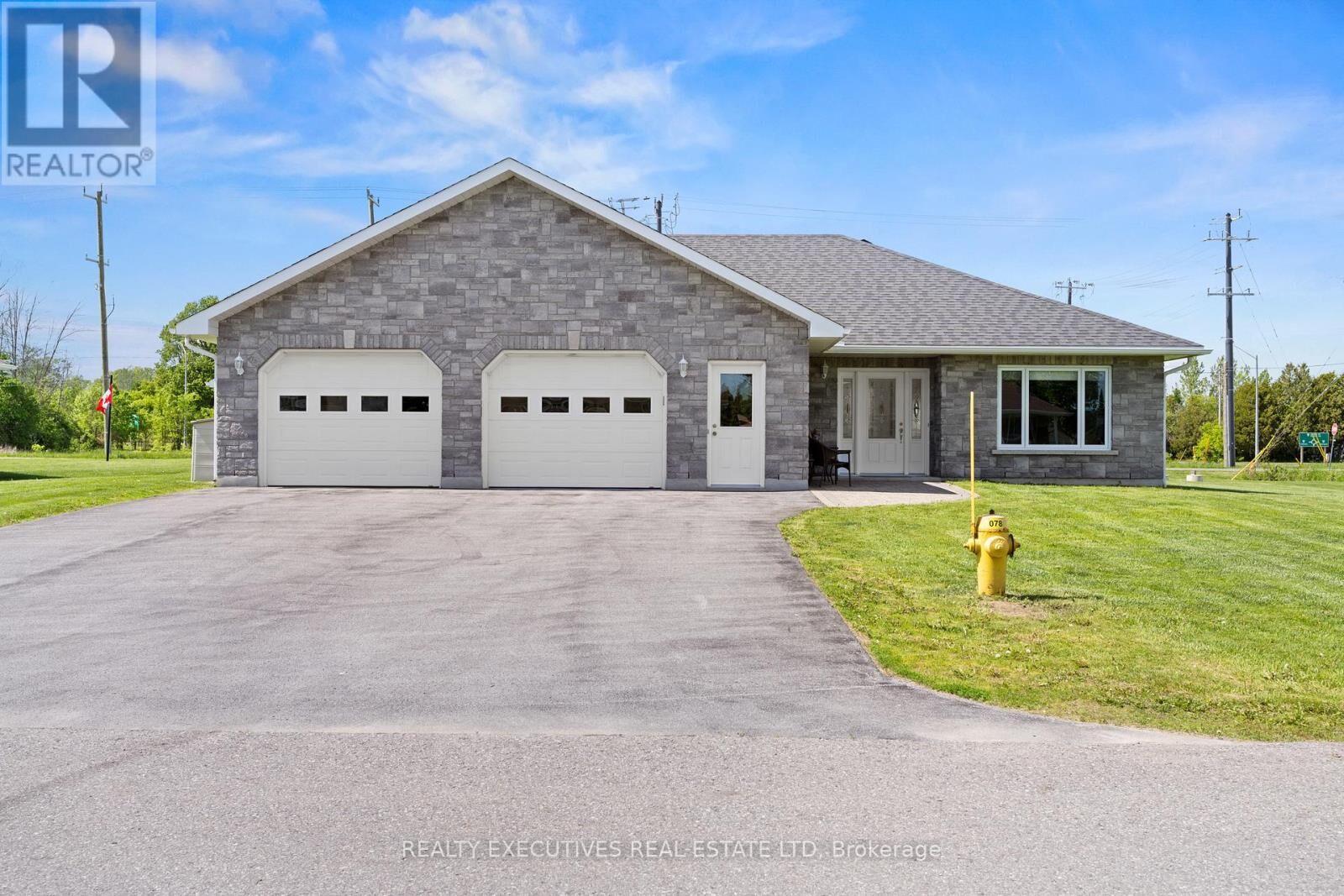 Property Photo:  10727 West End Terrace  ON K0E 1K0 