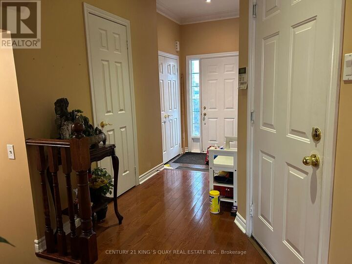 Property Photo:  558 Lumberton Crescent  ON L4Z 3Z7 
