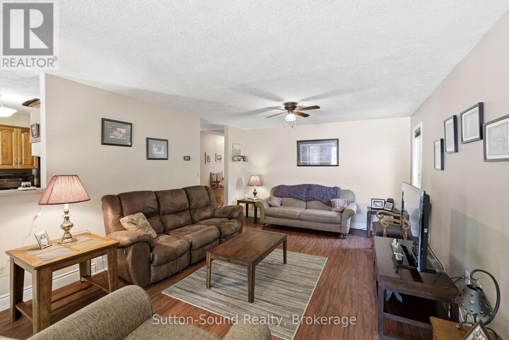 Property Photo: 1565 7th Avenue East ON N4K 2Z3