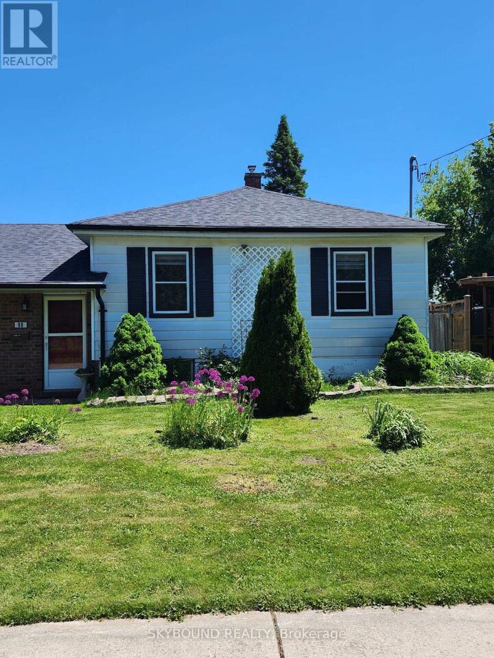 Property Photo:  98 Barton Street 2  ON L9T 1C9 
