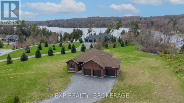 Property Photo:  4 Sandstone Court  ON K0H 1H0 