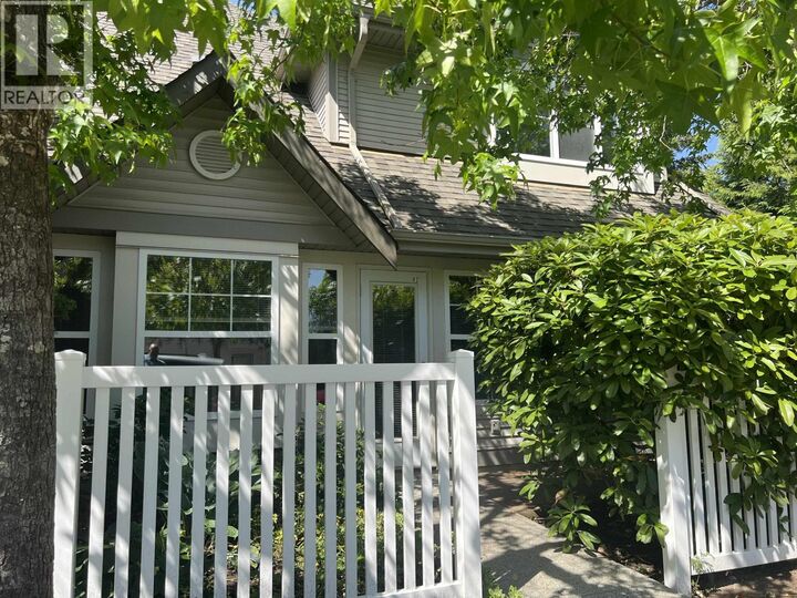 Property Photo: 23085 118 Avenue 82 BC V2X 3J7