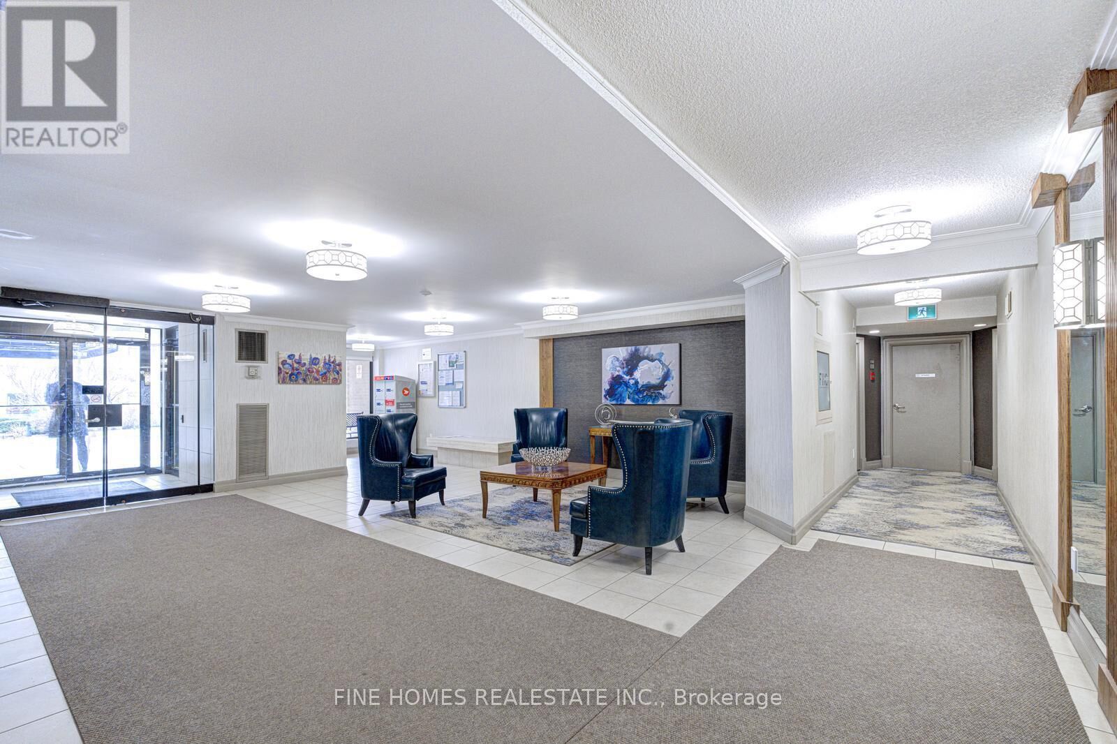 Property Photo: 1201 Steele Avenue West 804 ON M2R 3K1