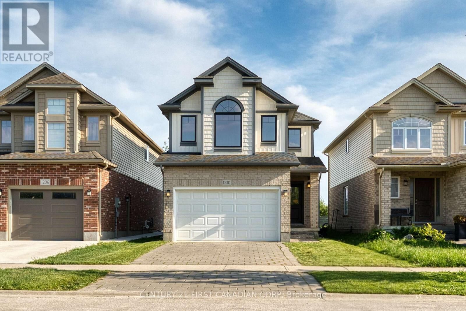 Property Photo: 1210 Sandbar Street ON N6G 0G7