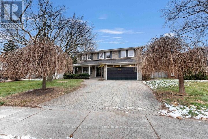 Property Photo: 2250 Kenbard Road West ON L5B 2E8