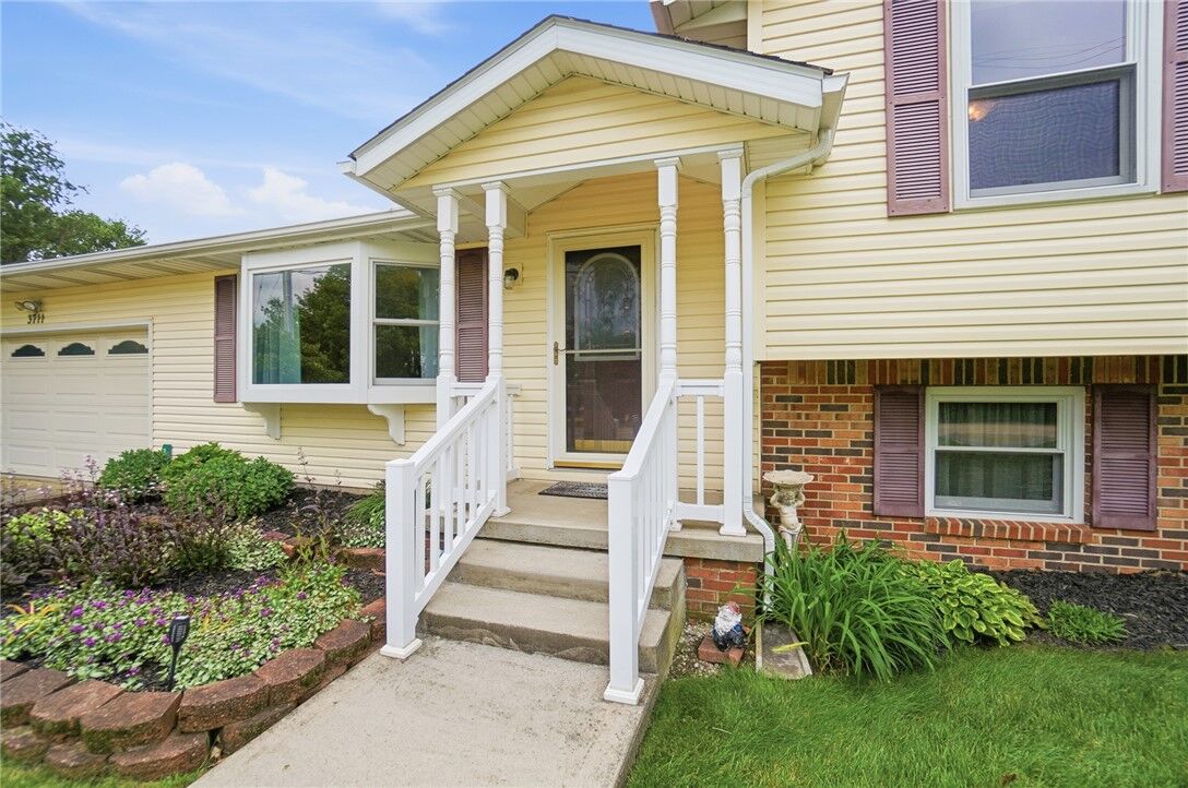 Property Photo:  3711 Shakertown Road  OH 45430 
