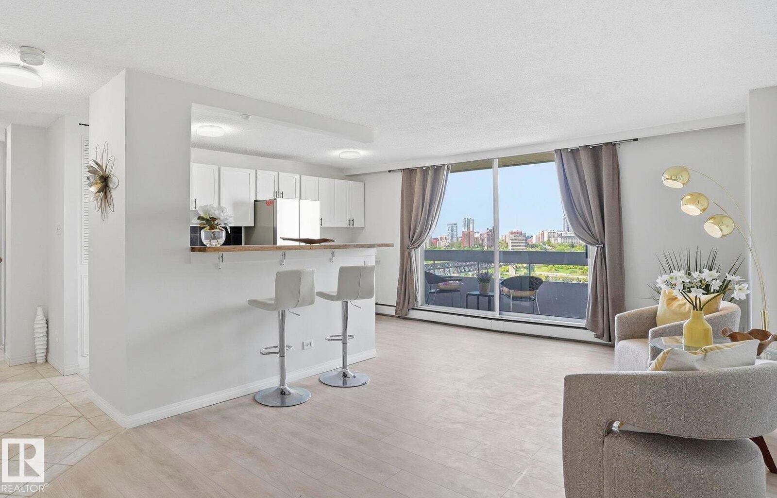 Property Photo:  10883 Saskatchewan NW Drive NW 807  AB T6E 4S6 