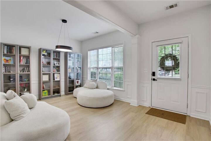 Property Photo: 1084 Dunedin Trail GA 30188