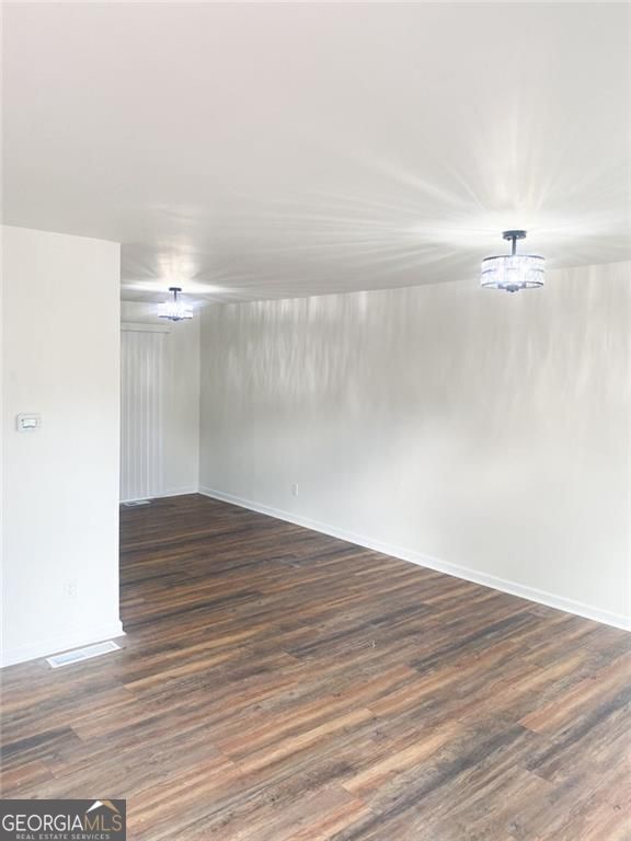 Property Photo:  7010 Oakhill Circle  GA 30168 