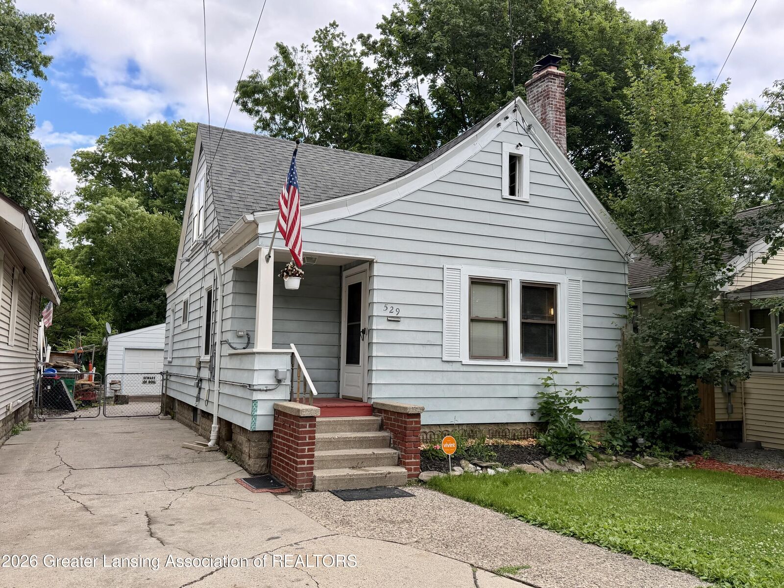 Property Photo:  529 Shepard Street  MI 48912 