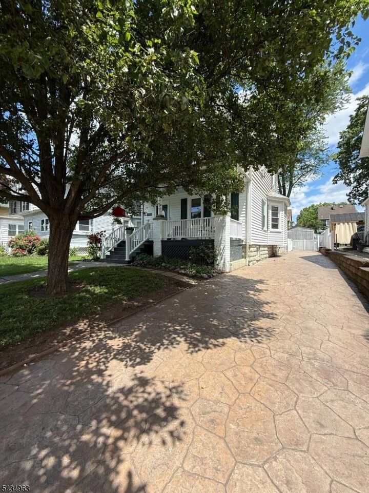 Property Photo: 26 Davey St NJ 07003