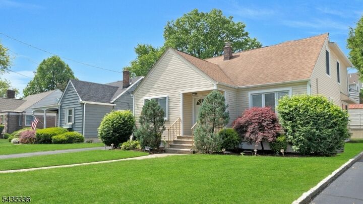 Property Photo:  45 W Oldis St  NJ 07662 