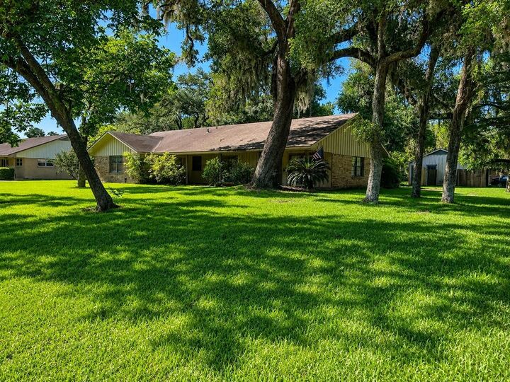 Property Photo: 131 Daisy Street TX 77566